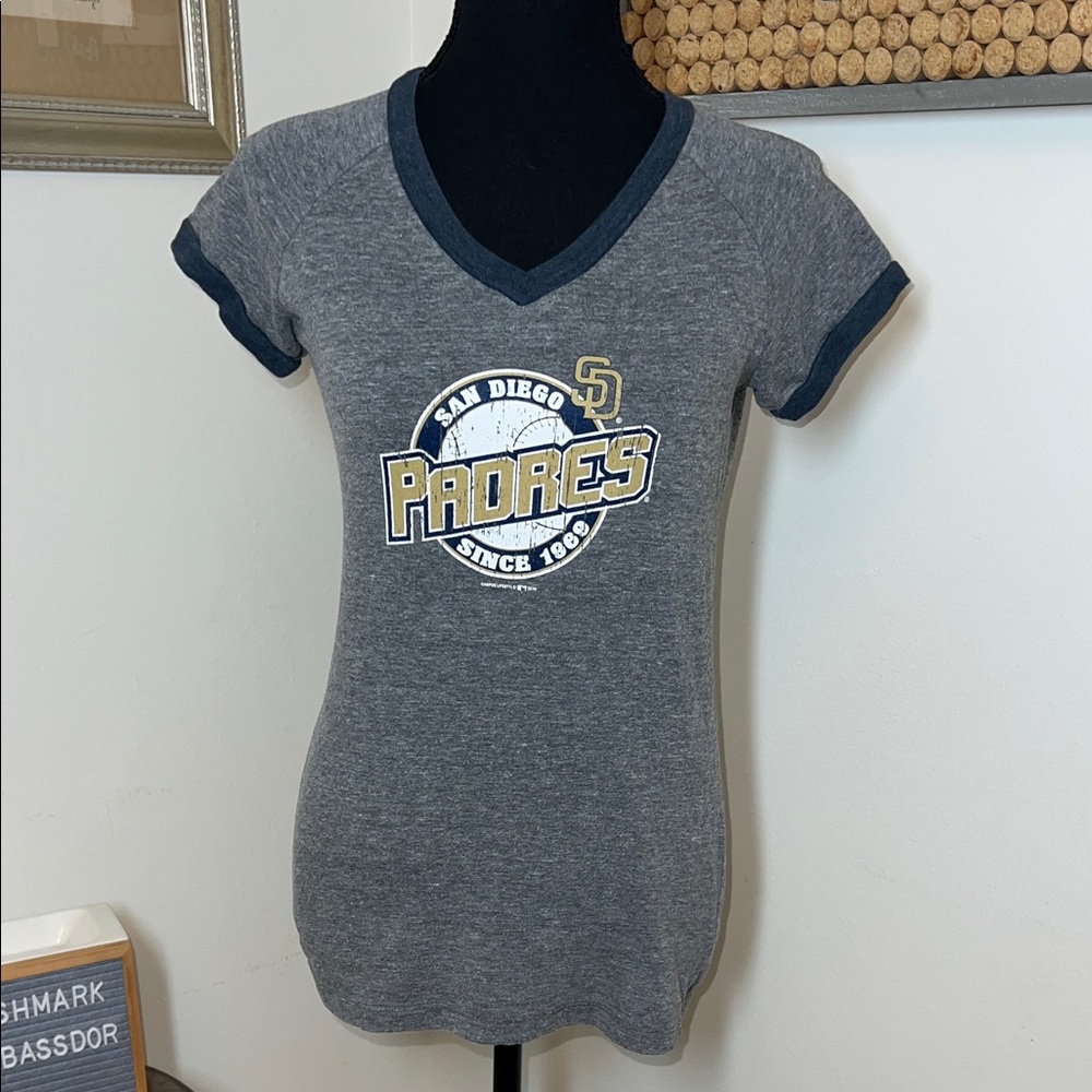 Vintage San Diego Padres Genuine Merchandise Heather Gray Tee Sz. L